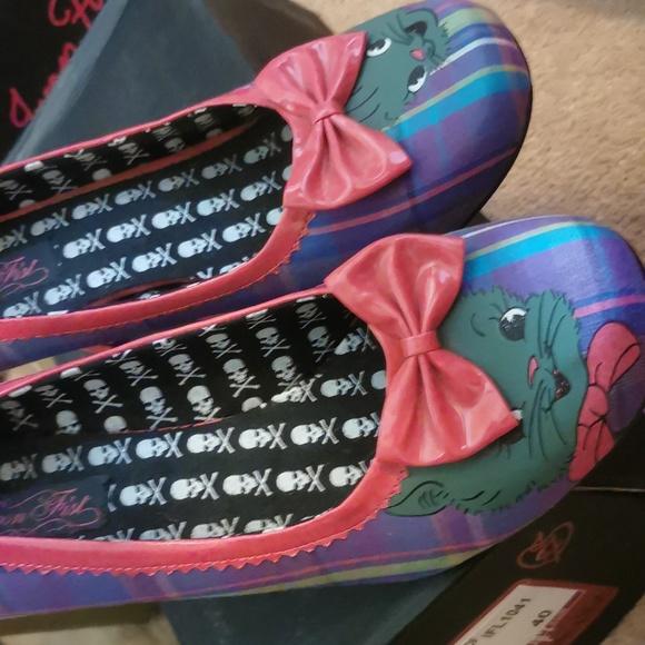 Iron Fist kitten heels size 9 - Picture 2 of 5